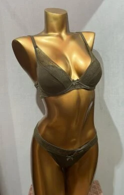 Chantelle Soutien-gorge Coque Plongeant Alto Kaki -Sousvêtement Soldes 5aa78e93 4e94 4d2b 91f8 3f38885851c9