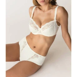PRIMADONNA Shorty Madison Ecru 11 PRIMADONNA Shorty Madison Ecru -Sousvêtement Soldes shorty primadonna madison blanc casse4