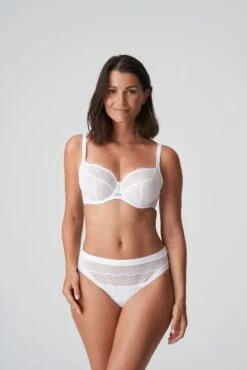 PRIMADONNA Slip Brésilien Sophora Blanc 14 PRIMADONNA Slip Brésilien Sophora Blanc -Sousvêtement Soldes slip primadonna sophora blanc paris5