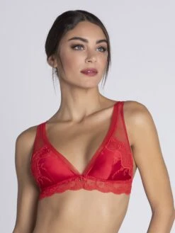 Soutien-gorge Sans Armatures Splendeur Soie Rouge -Sousvêtement Soldes soutien gorge sans armature lise charmel splendeur soie rouge paris
