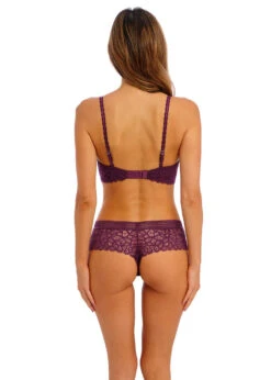 Wacoal Tanga Raffiné Potent Purple -Sousvêtement Soldes tanga wacoal raffine potent purple lingerie paris1